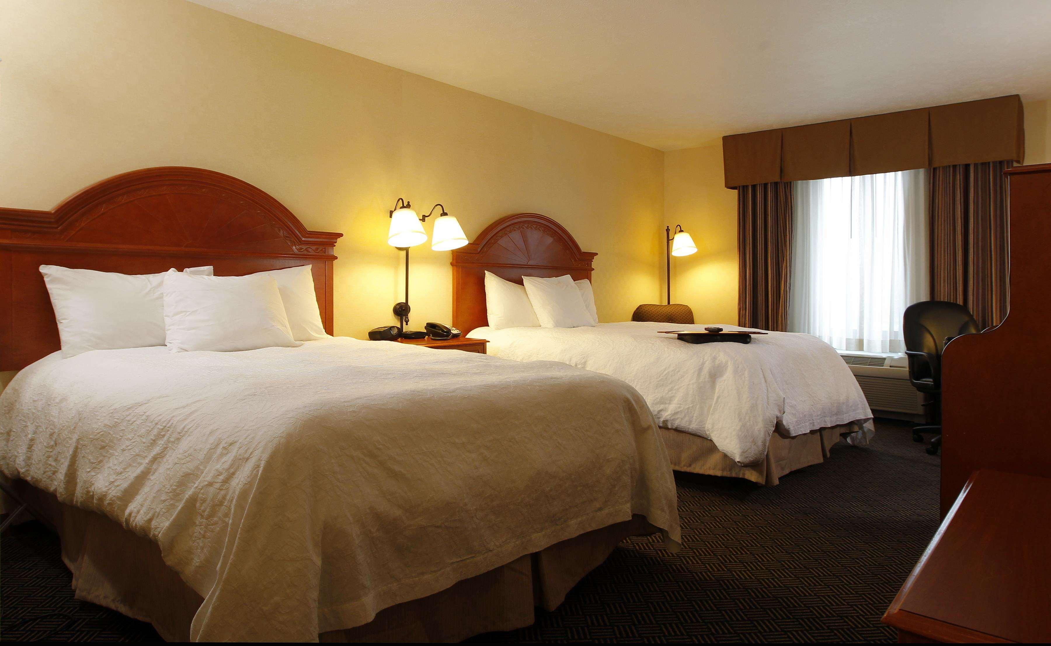 Hampton Inn Waterloo Esterno foto