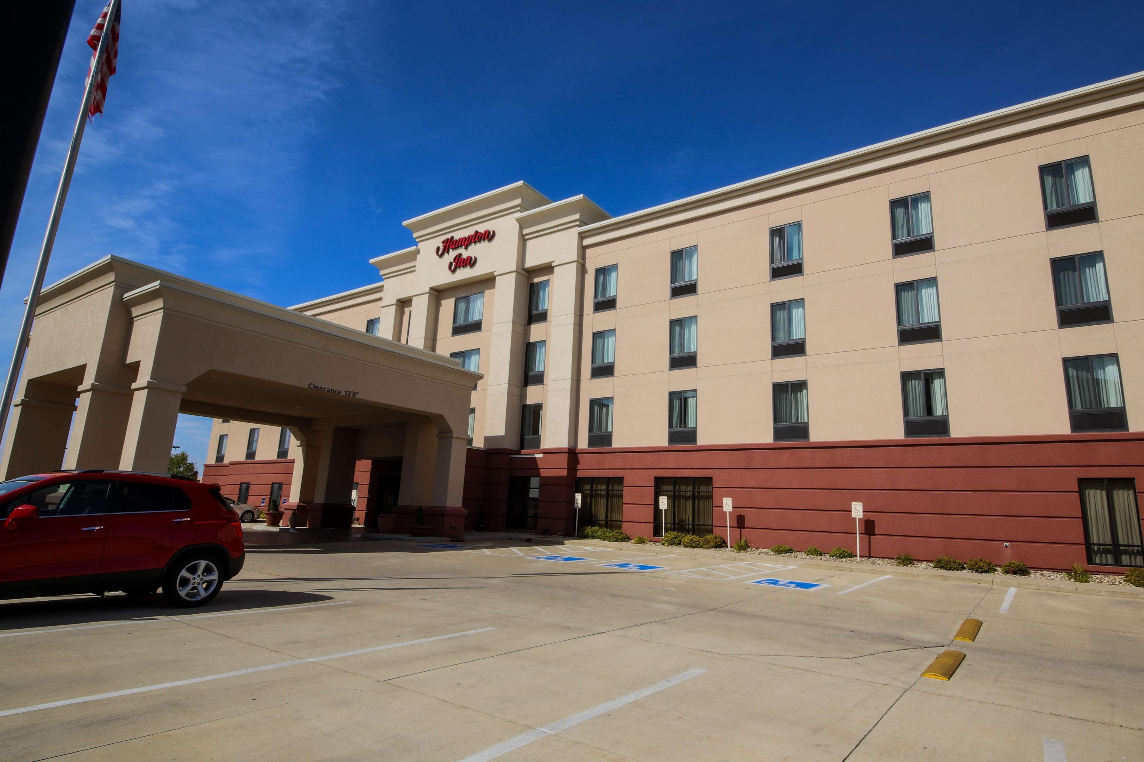 Hampton Inn Waterloo Esterno foto